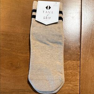 👣ankle length light brown with black stripe grip socks.👣
